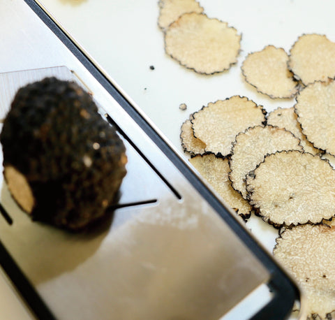 → Petite Mandoline (Handheld Slicer)