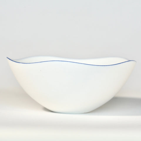 Blue-White Bowl (Medium) by Hiromi Daido